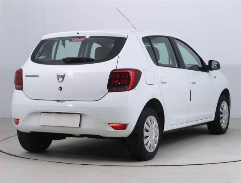 Dacia Sandero - hlavní fotka
