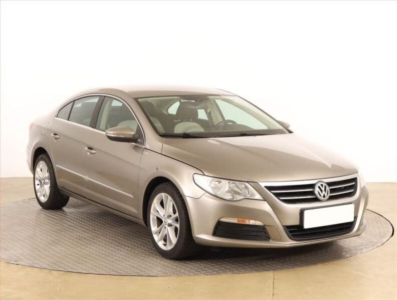 Volkswagen Passat - hlavní foto