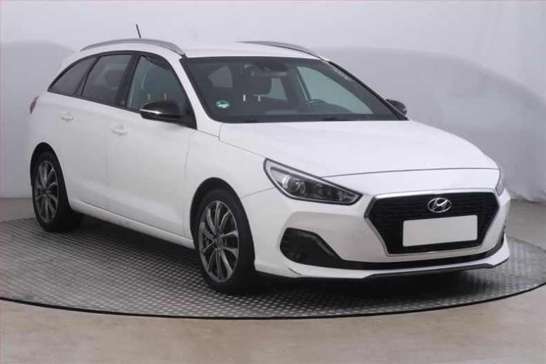 Hyundai i30 - hlavní foto