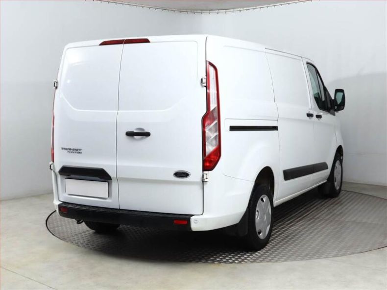 Ford Transit - hlavní fotka