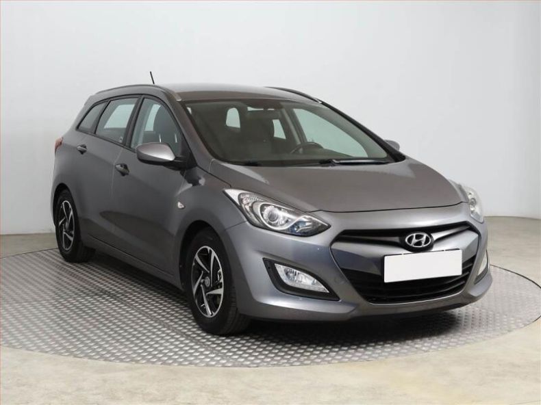 Hyundai i30 - hlavní foto