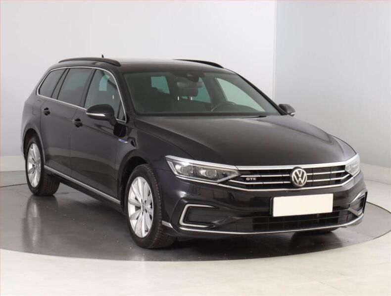 Volkswagen Passat - hlavní fotka inzerátu