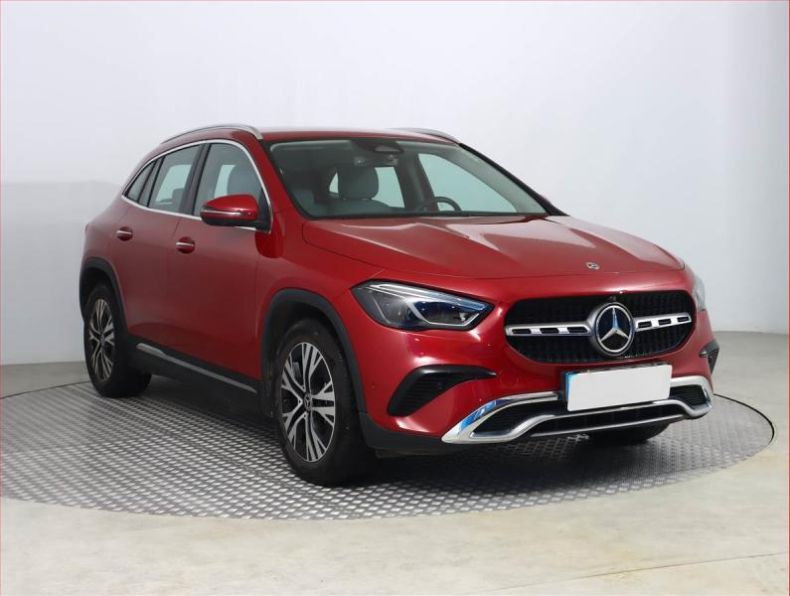 Mercedes Třída GLA - hlavní fotka
