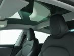 Tesla Model 3 - fotka číslo 15