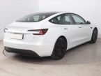 Tesla Model 3 - fotka číslo 4