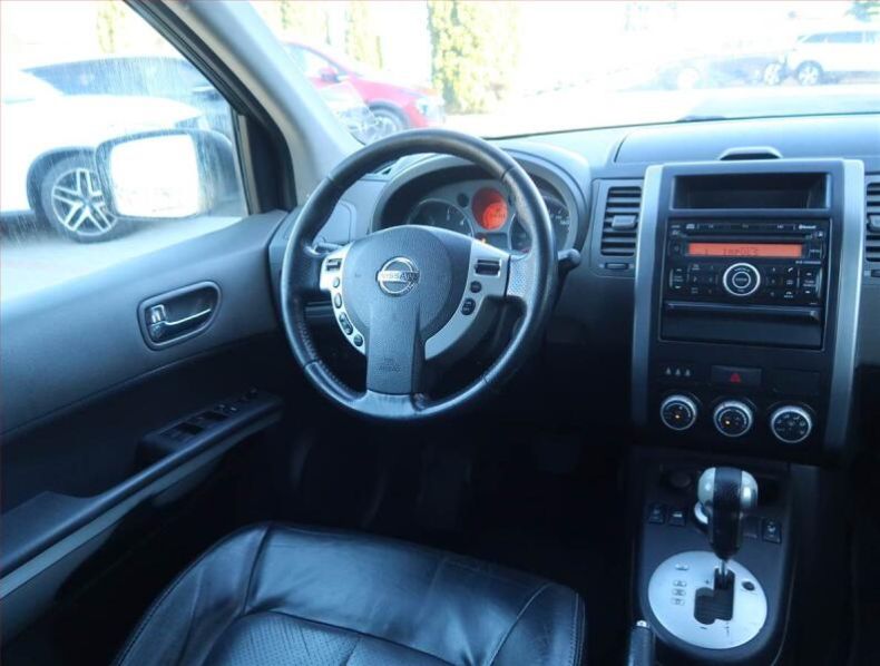 Nissan X-Trail - hlavní fotka