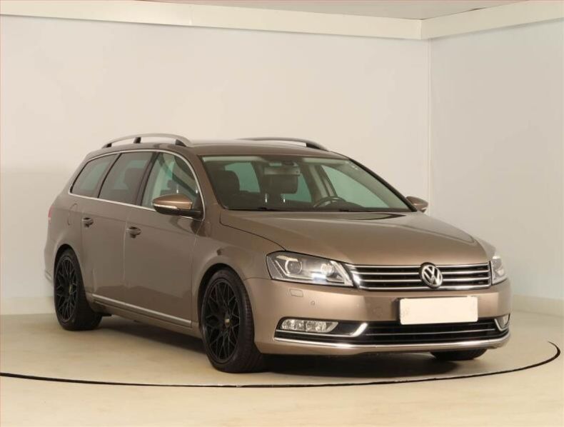 Volkswagen Passat - hlavní foto