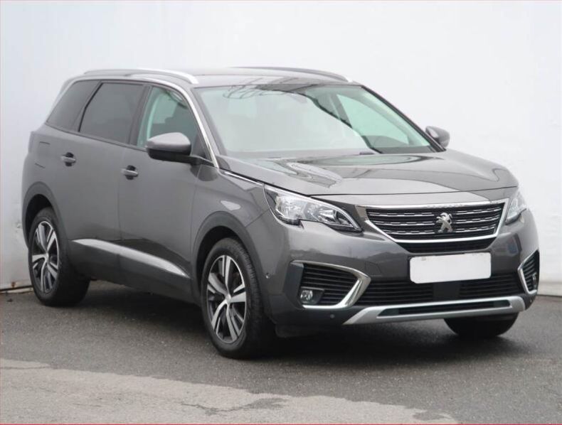 Peugeot 5008 - hlavní foto