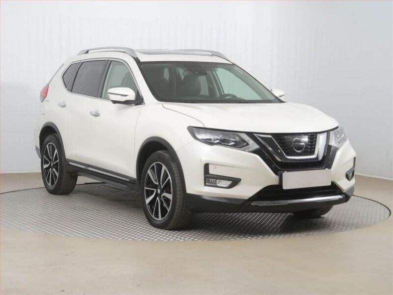 Nissan X-Trail - hlavní fotka