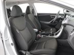 Hyundai Elantra - fotka číslo 8