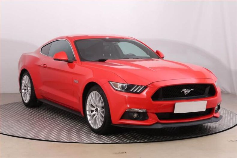 Ford Mustang - hlavní foto
