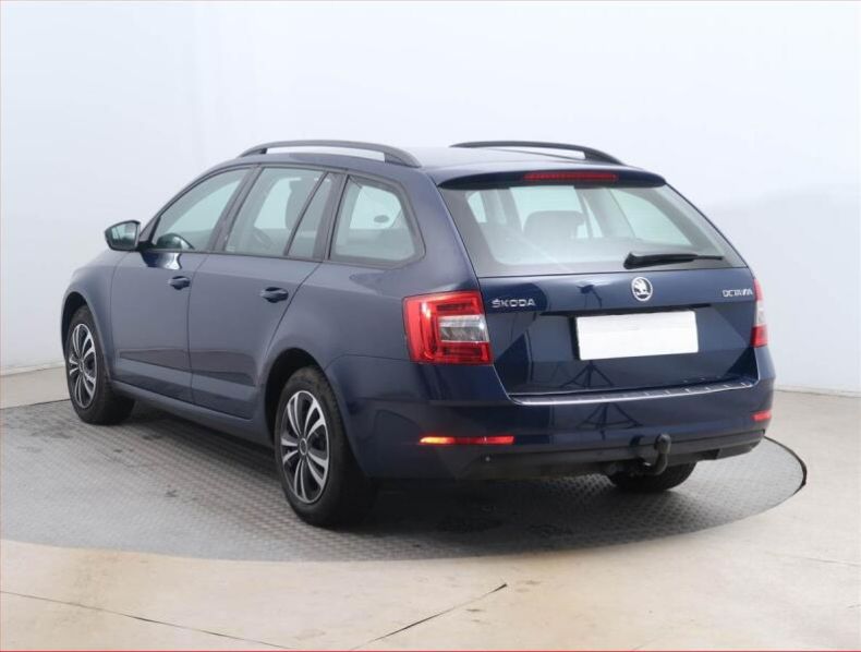 Škoda Octavia - hlavní fotka
