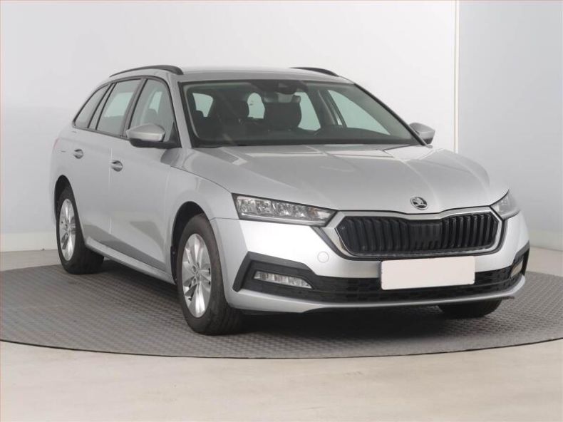 Škoda Octavia - hlavní fotka