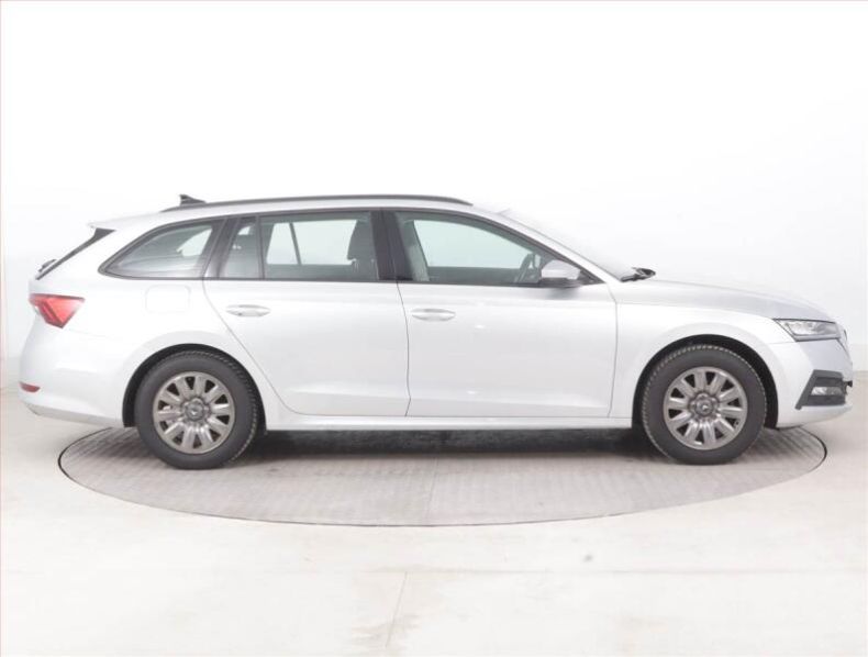 Škoda Octavia - hlavní fotka