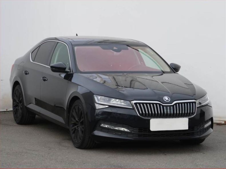 Škoda Superb - hlavní foto