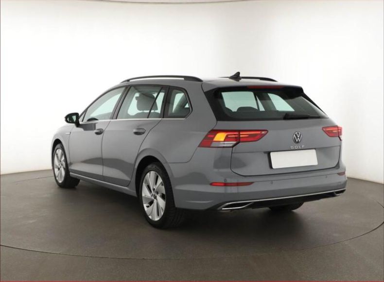 Volkswagen Golf - hlavní fotka