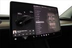 Tesla Model Y - fotka číslo 16