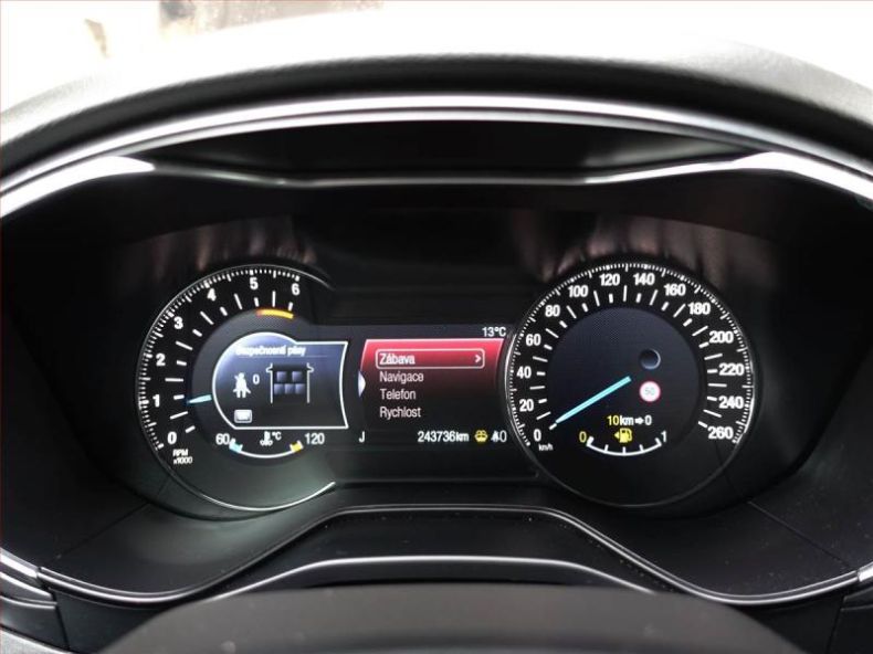 Ford Mondeo - hlavní fotka