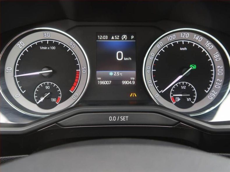 Škoda Superb - hlavní fotka