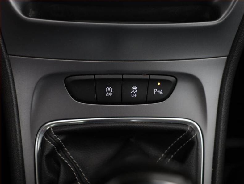 Opel Astra - hlavní fotka