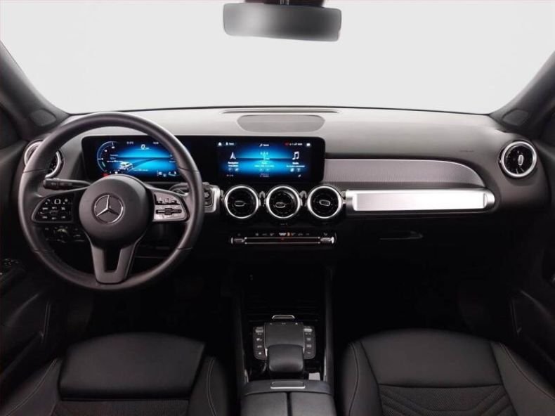 Mercedes GLB - hlavní fotka