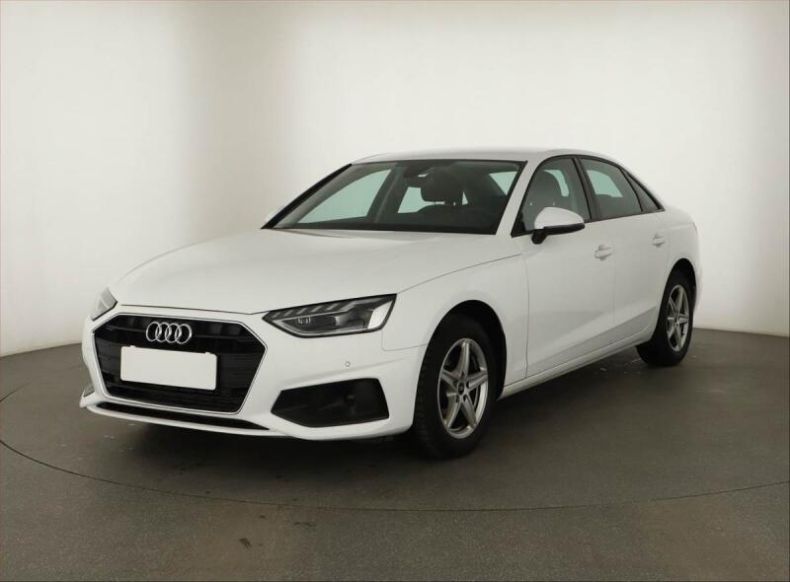 Audi A4 - hlavní fotka