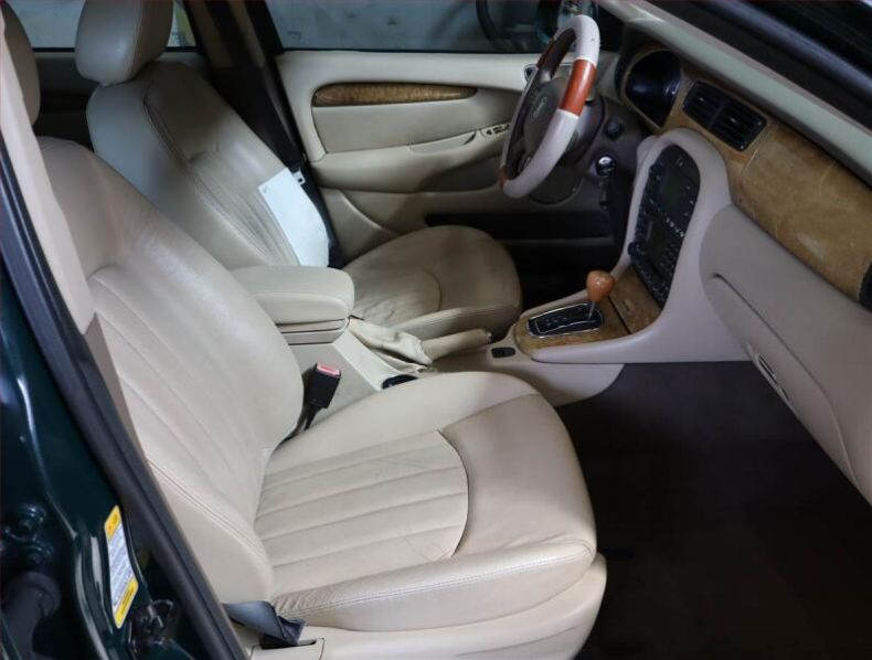 Jaguar X-Type - hlavní fotka