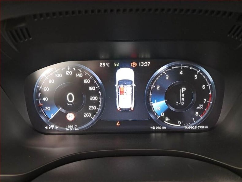 Volvo XC60 - hlavní fotka