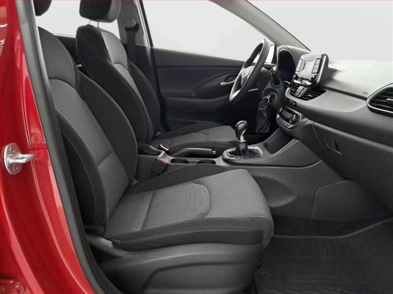 Hyundai i30 - hlavní fotka