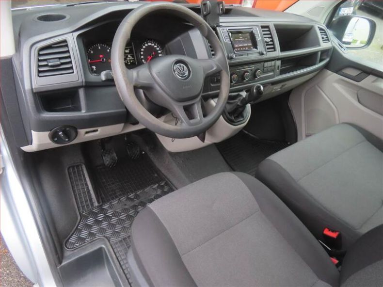 Volkswagen Transporter - hlavní fotka