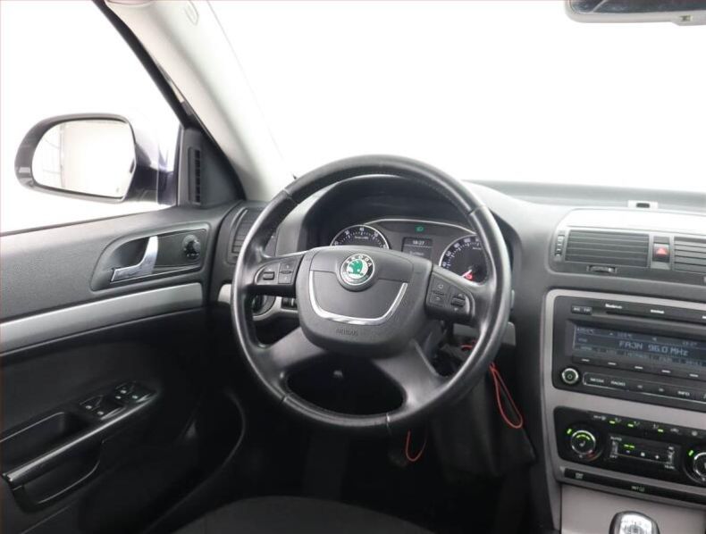 Škoda Octavia - hlavní fotka