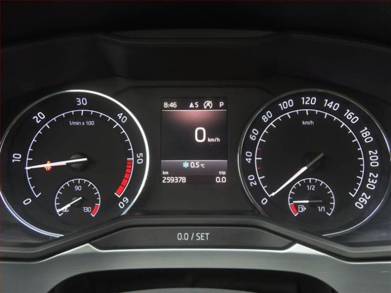 Škoda Superb - hlavní fotka