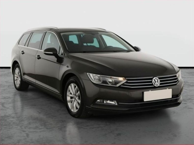 Volkswagen Passat - hlavní fotka inzerátu