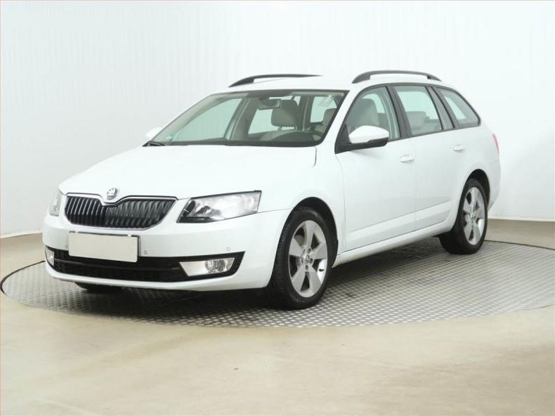 Škoda Octavia - hlavní fotka