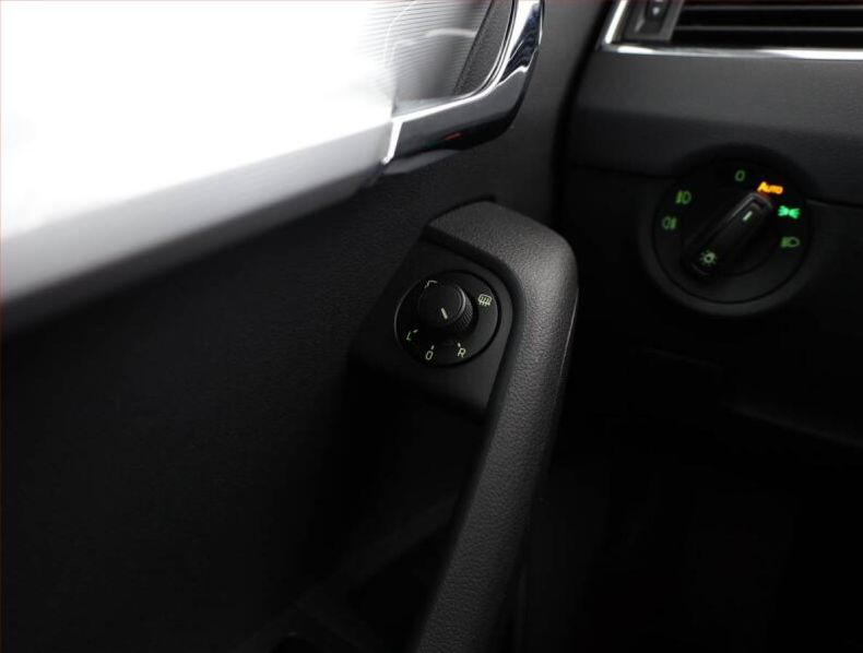 Škoda Octavia - hlavní fotka