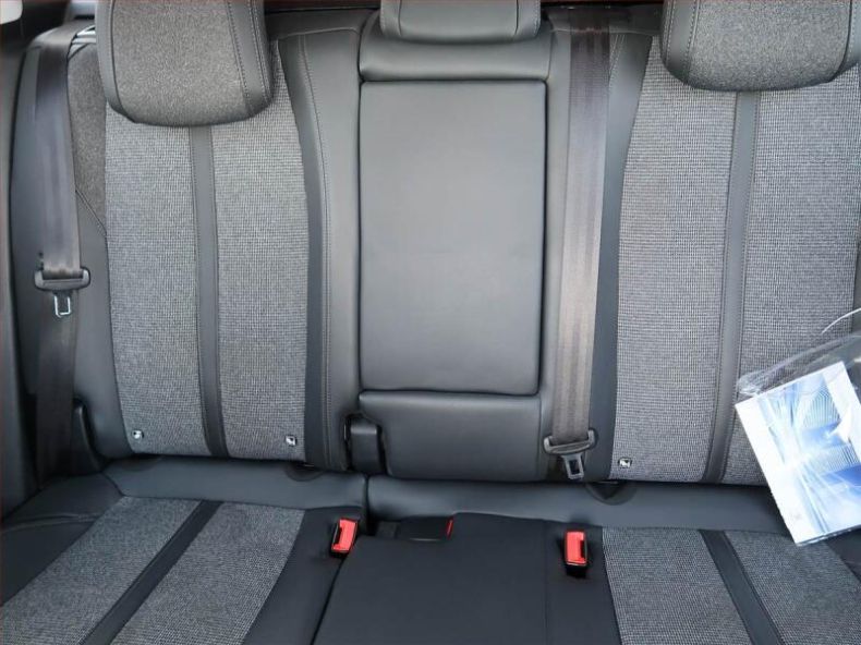 Peugeot 3008 - hlavní fotka