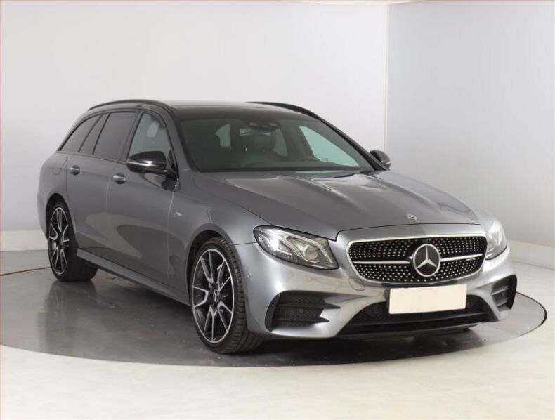 Mercedes Třída E - hlavní foto