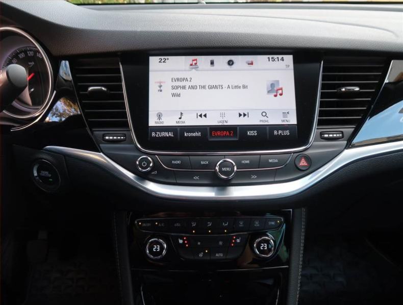 Opel Astra - hlavní fotka