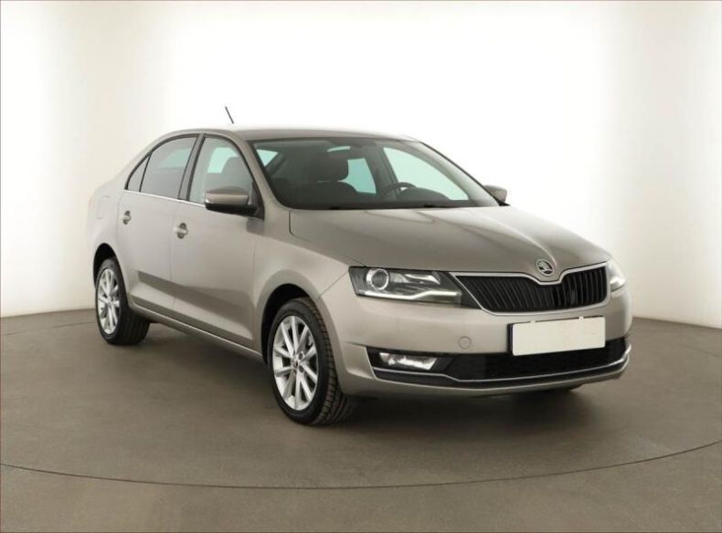 Škoda Rapid - hlavní foto
