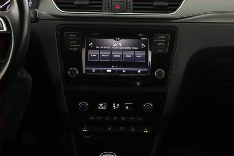 Škoda Rapid - hlavní fotka