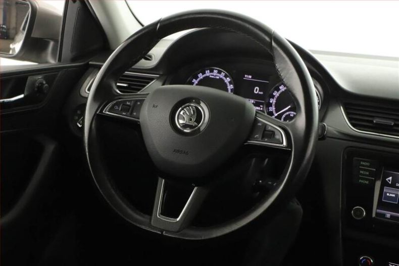 Škoda Rapid - hlavní fotka