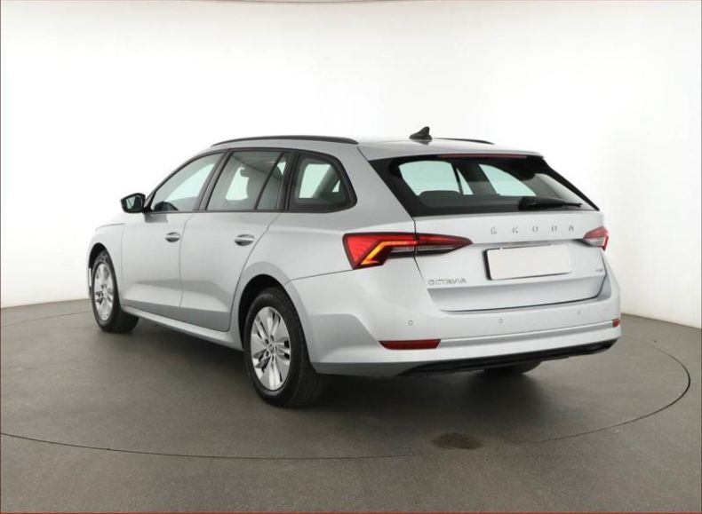 Škoda Octavia - hlavní fotka