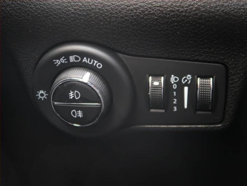 Jeep Compass - hlavní fotka