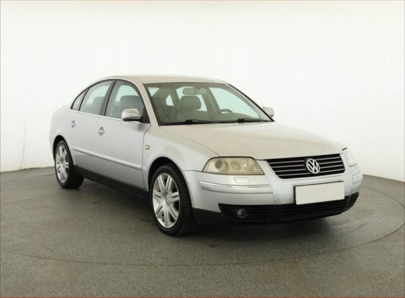 Volkswagen Passat - hlavní foto