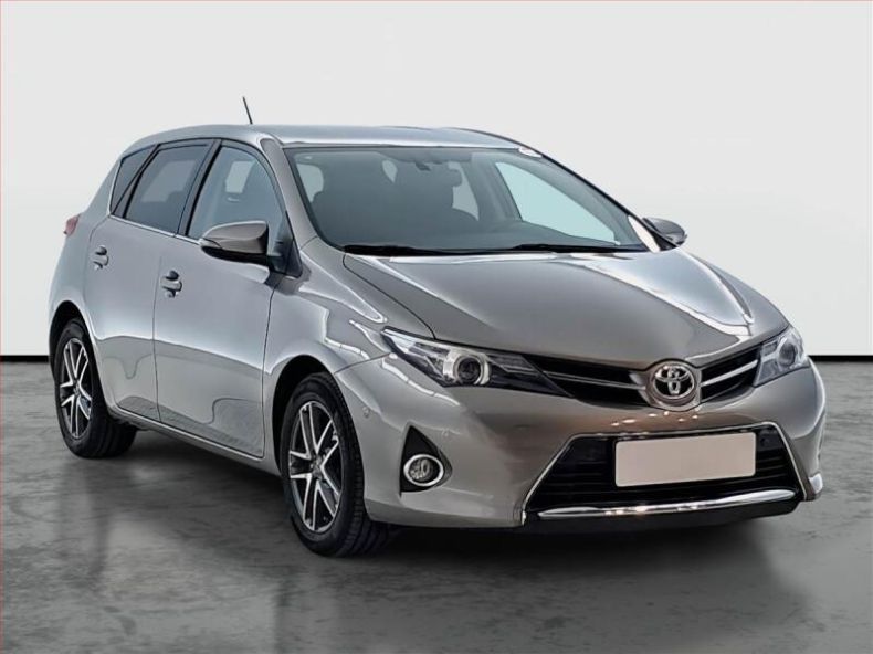 Toyota Auris - hlavní foto