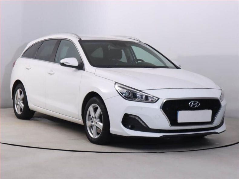 Hyundai i30 - hlavní foto