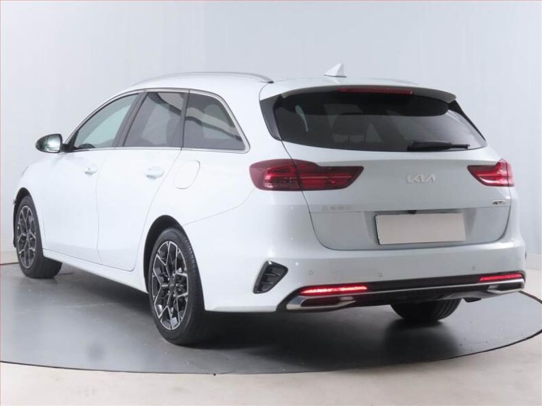 Kia Cee'd - hlavní fotka