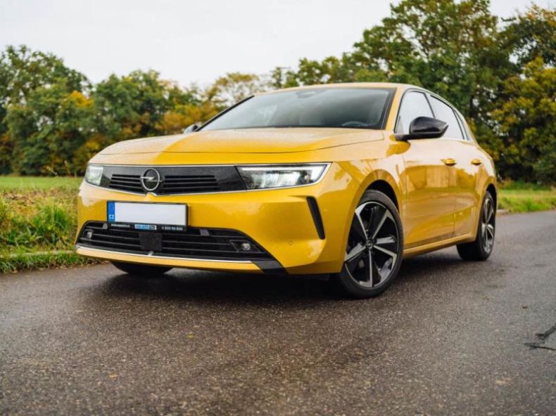 Opel Astra - hlavní foto