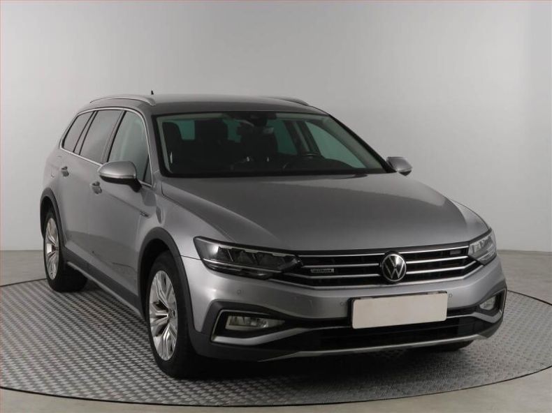 Volkswagen Passat - hlavní foto