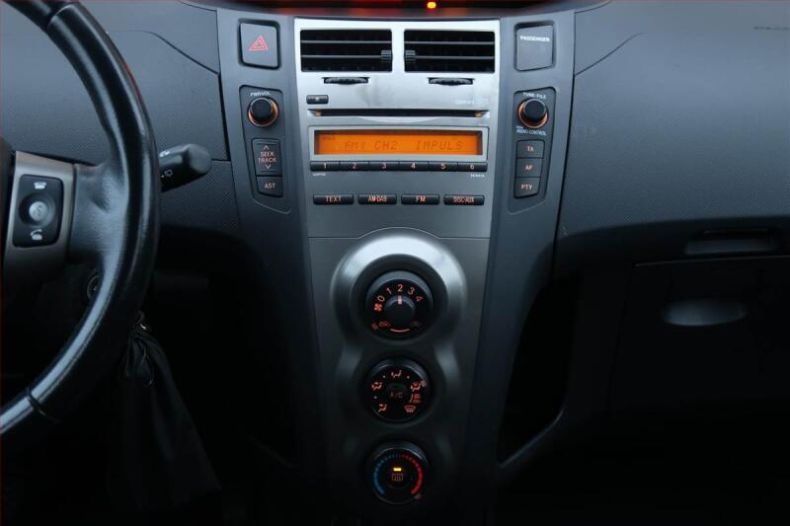 Toyota Yaris - hlavní fotka